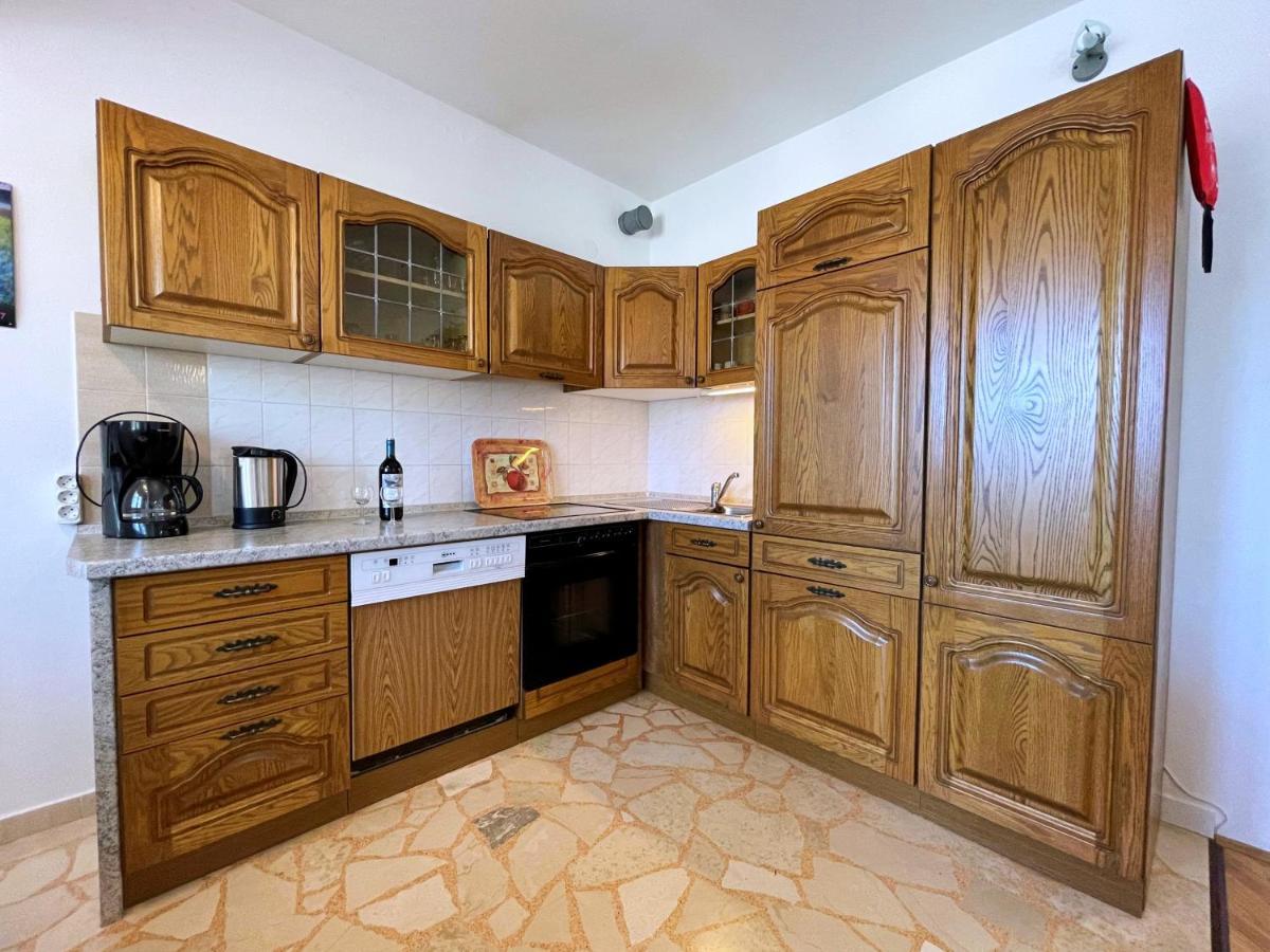 Apartments Bohovic 실로 외부 사진