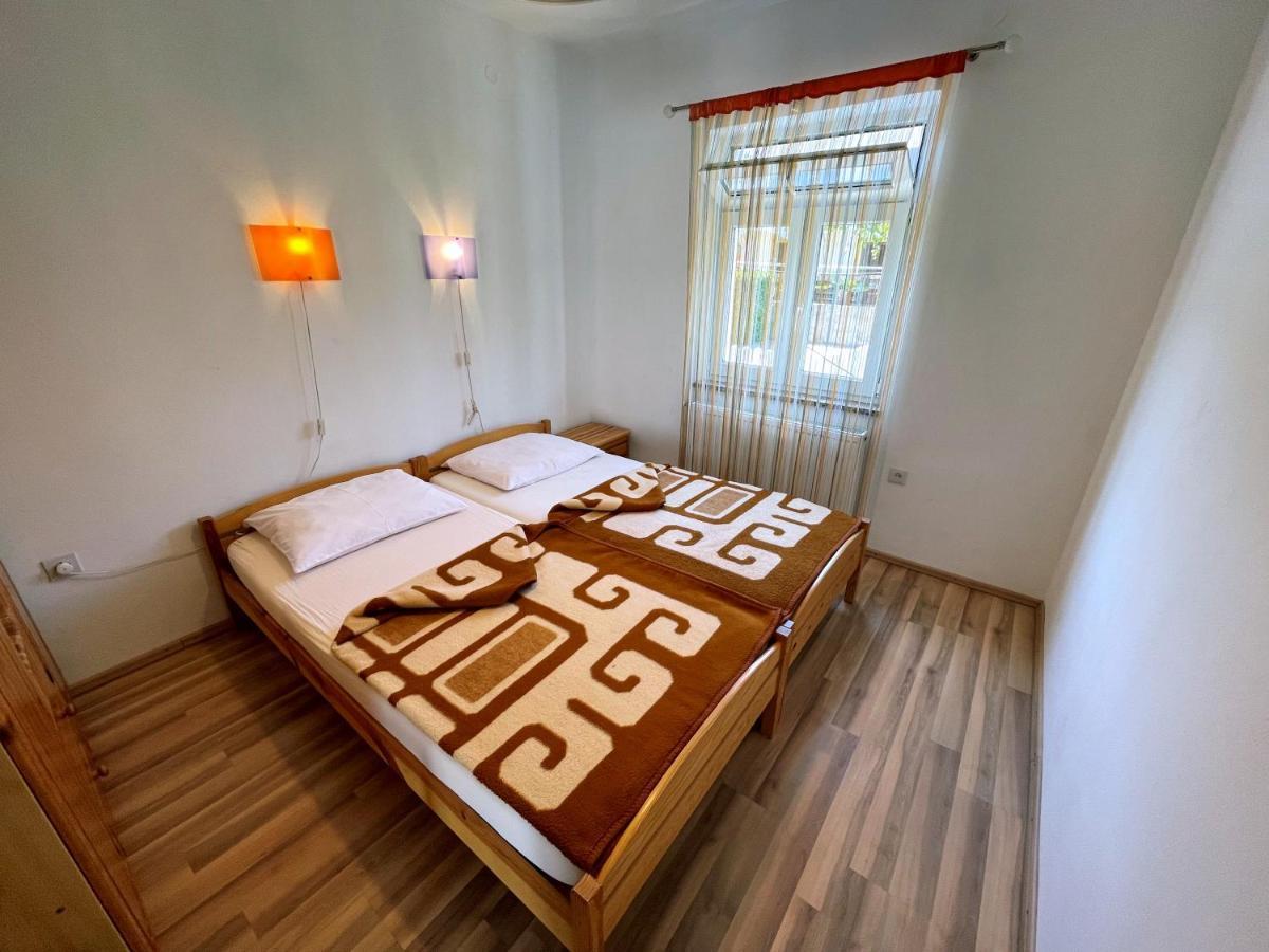 Apartments Bohovic 실로 외부 사진